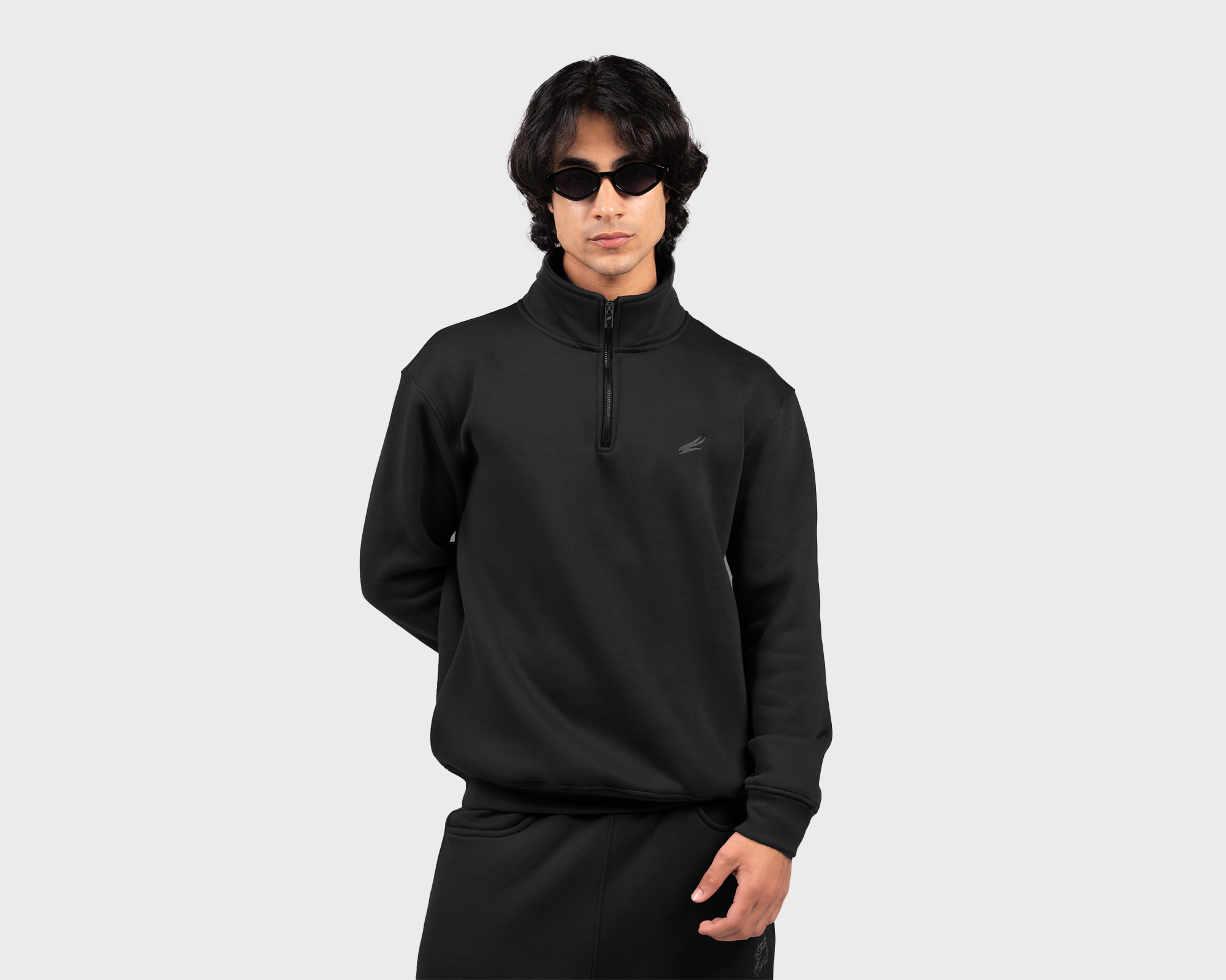 Basic Zippered Sweatshirt Black