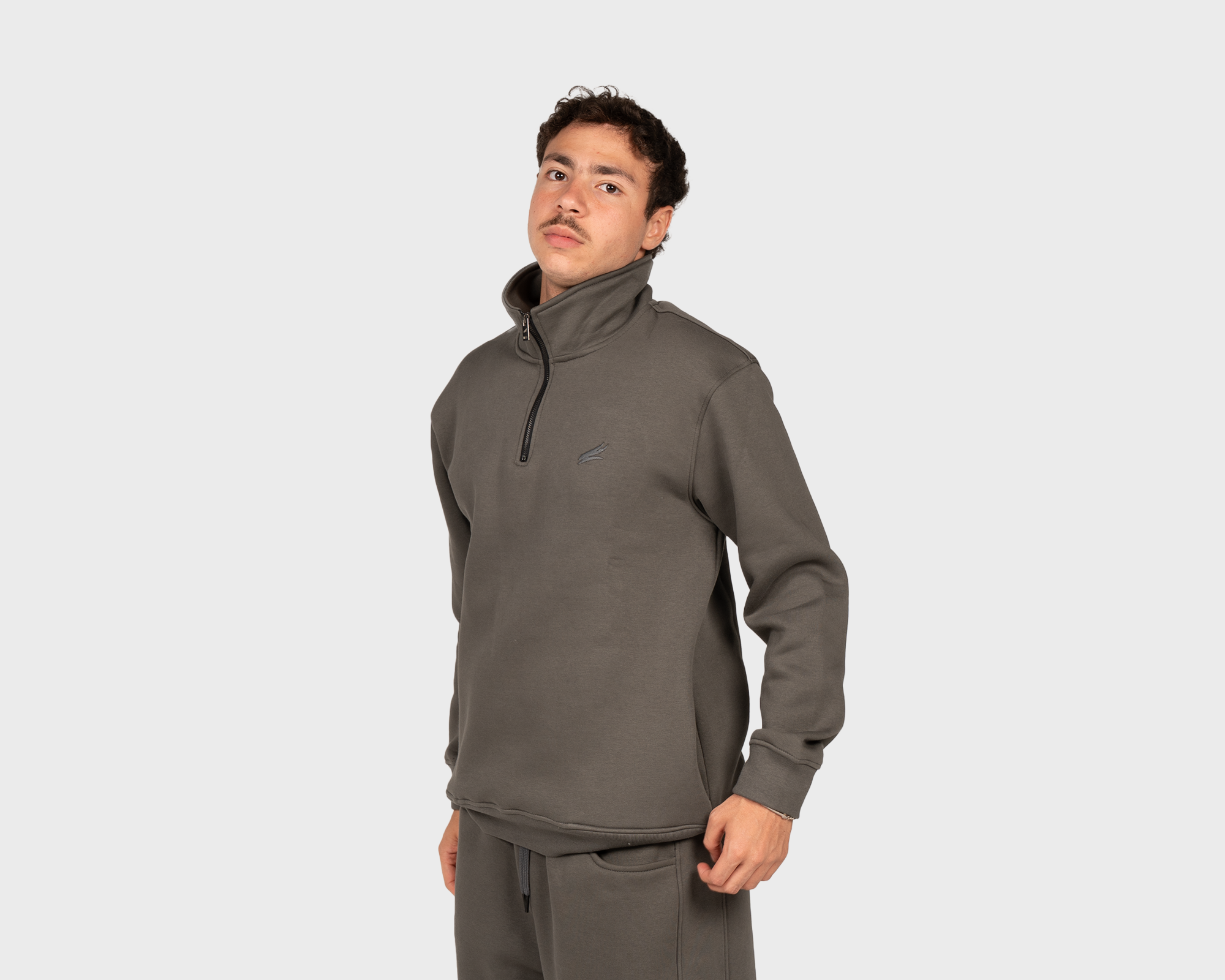 Basic Zippered Sweatshirt